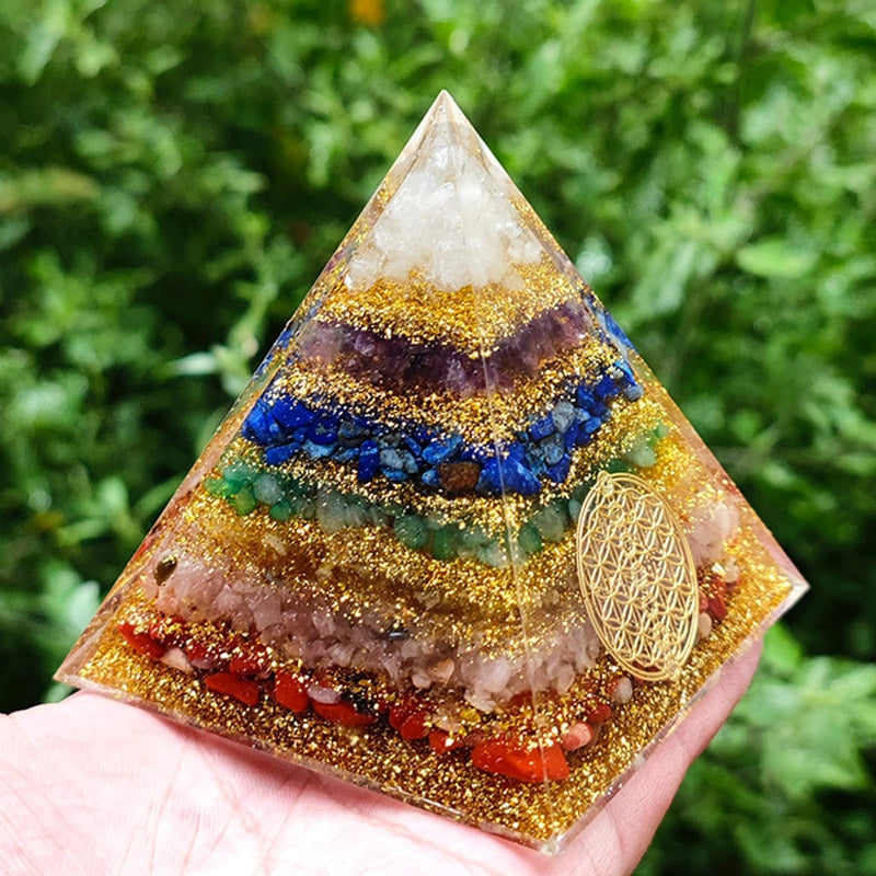 Pyramide Orgonite 7 Chakras